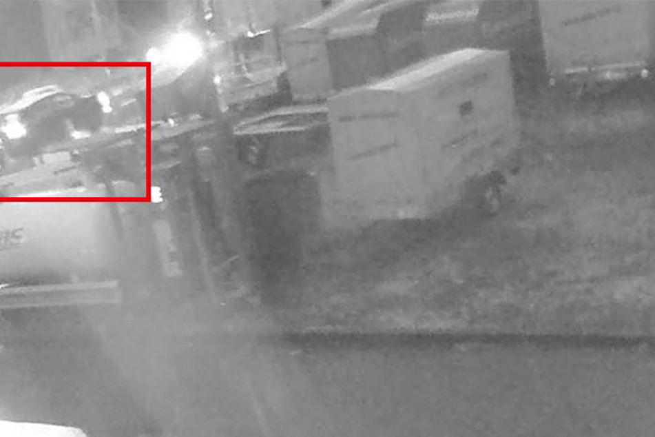 Auf Videoaufnahmen konnten die Ermittler einen dunklen SUV erkennen.