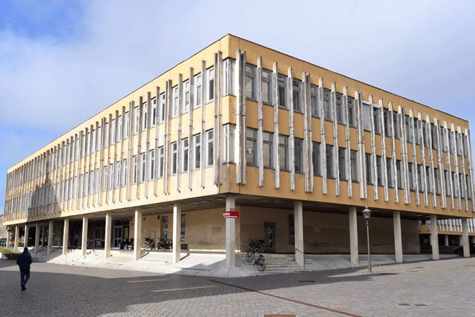 Viele Potsdamer wollen dieses Stück DDR-ARchitektur im Stadtzentrum retten.