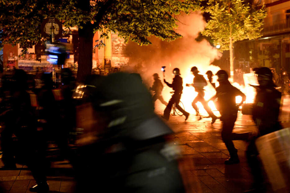 Mehrere Polizeibeamte wurden bei den Demonstrationen verletzt.