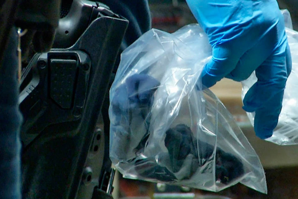 Die Polizei konnte den Mann wenig später in seiner Wohnung festnehmen (Symbolbild).