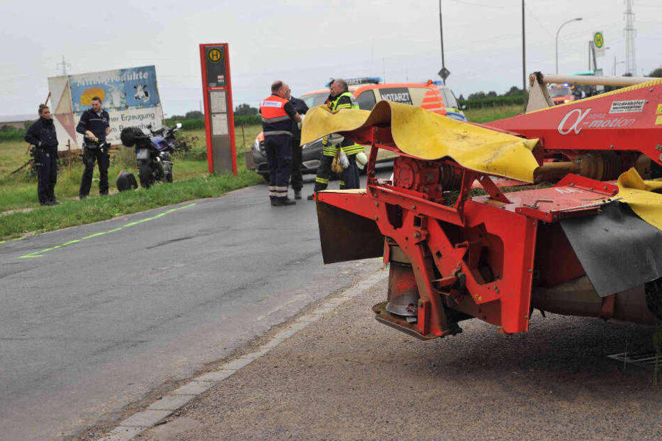Das Mähwerk des Traktors, in das der Motorradfahrer gekracht ist.