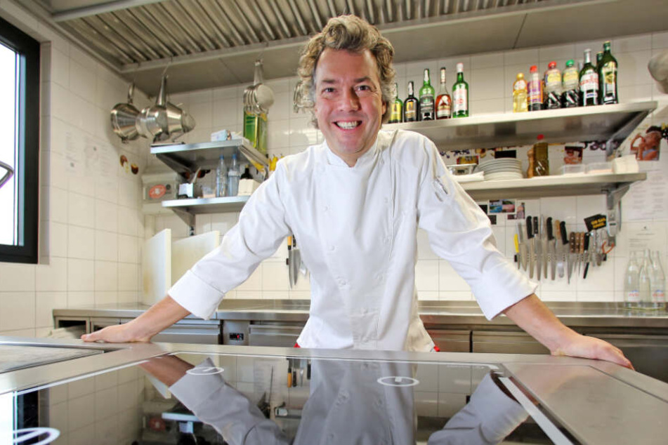 "Falco"-Koch Peter Maria Schnurr freut sich über zwei Sterne des Guide Michelin.