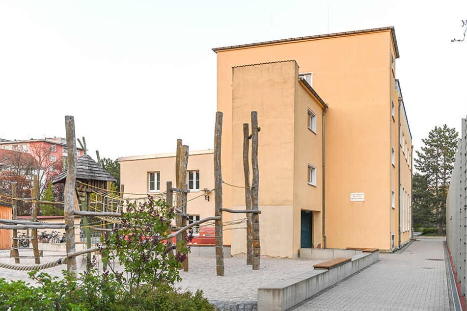 Das ist eine der Trainingshallen des Vereins an der Dinglingerschule in der Johannstadt.