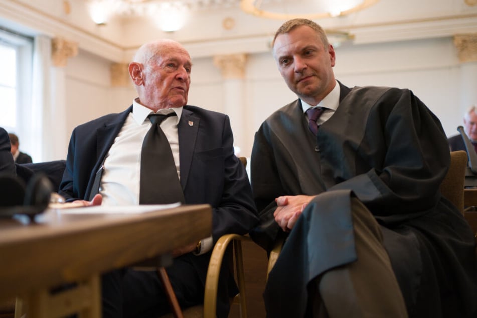 Der polnische Überlebende Marek Dunin-Wasowicz sagte im laufenden Prozess. vor Gericht aus.