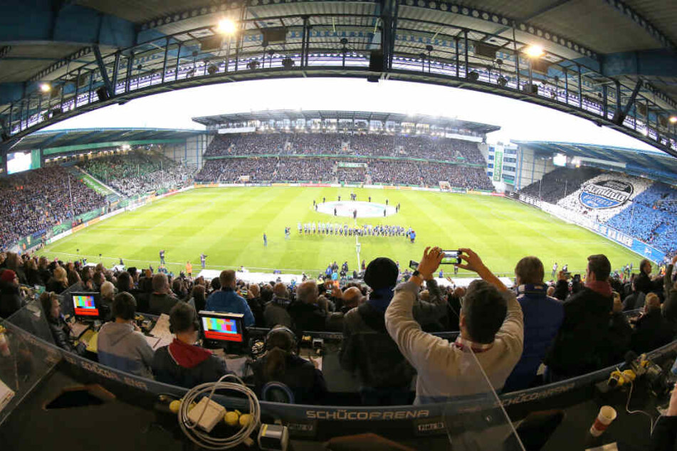 Die Schüco-Arena soll laut Berichten rund fünf bis sechs Millionen Euro bringen.