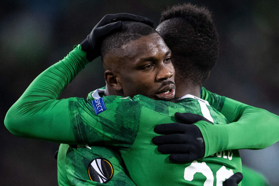 Da war die Gladbacher Welt noch in Ordnung. Marcus Thuram und Breel Embolo jubeln über den Führungstreffer.