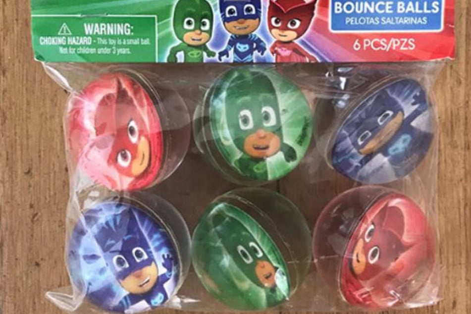 Der kleine Junge erstickte an einem solchen Flummiball.