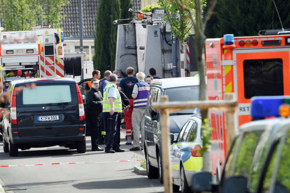 Ein Siebenjähriger ist dort von einem Müllwagen erfasst und tödlich verletzt worden.