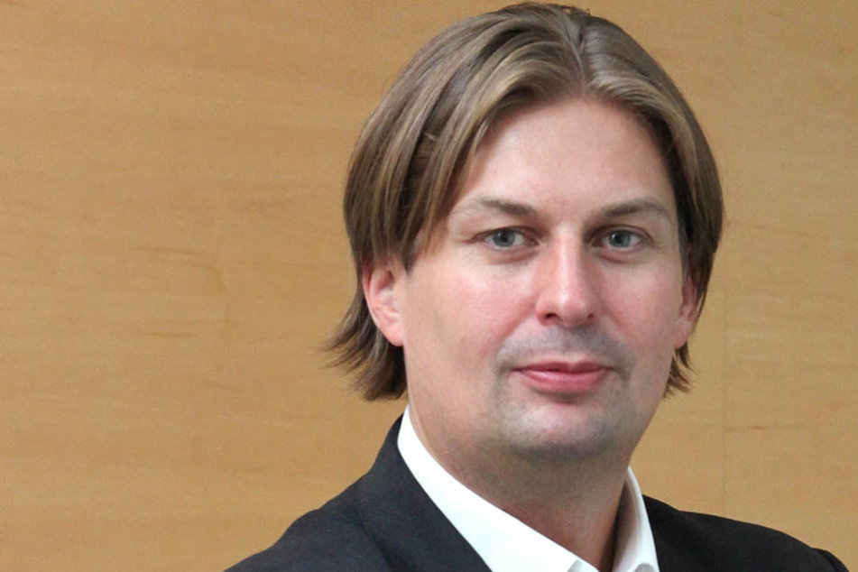 AfD-Mann und Anwalt Maximilian Krah (40) hat sich zum Terror bei Rock am Ring geäußert.