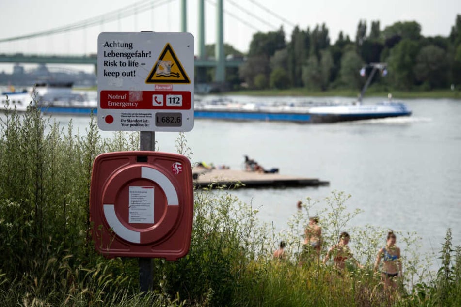 Der Rhein in Köln. Der Fluss birgt gefährliche Strömungen.