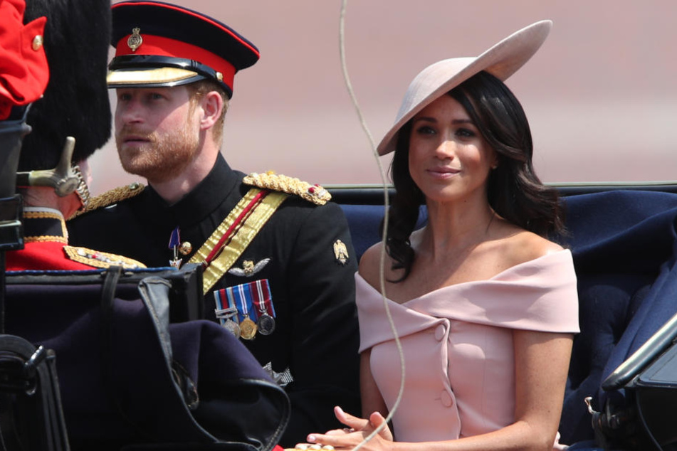 Bei der Kutschfahrt zur Militärparade "Trooping the Colour" zeigte sich Meghan von ihrer besten Seite.
