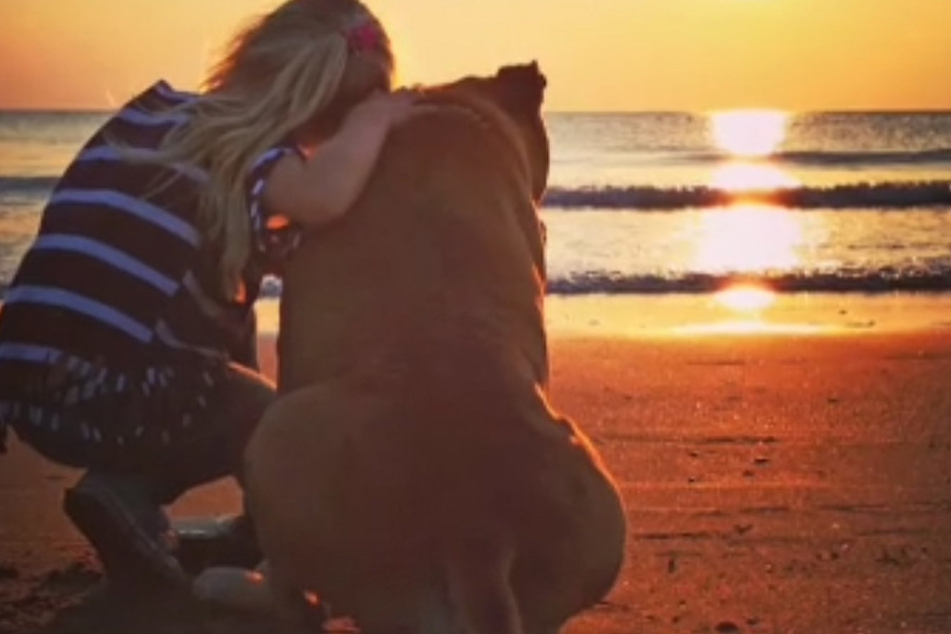 Die siebenjährige Lynn und ihr Hund Jaden waren ein Herz und eine Seele.