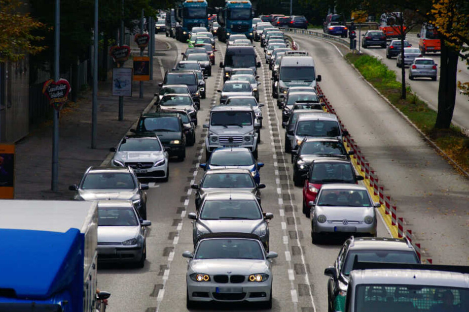 Auf der Cannstatter Straße kam es aufgrund eines Unfalls am Donnerstagnachmittag zu Stau.