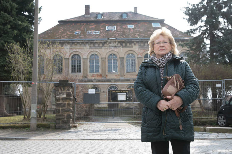 Elfriede Schubert (75) lebte als kleines Mädchen auf Schloss Übigau.