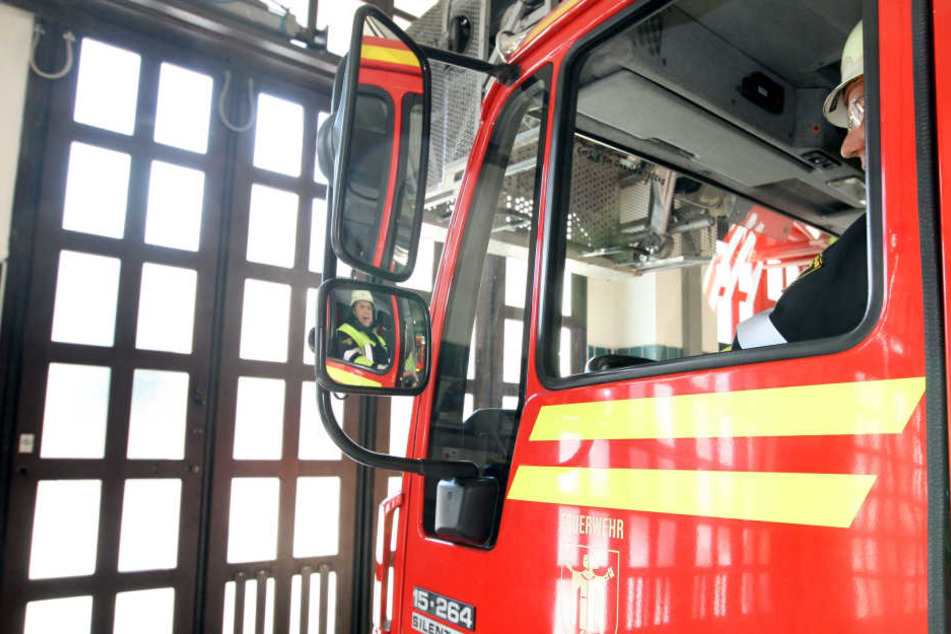Mehrere Freiwillige Feuerwehren waren mit einem Großaufgebot vor Ort. (Symbolbild)