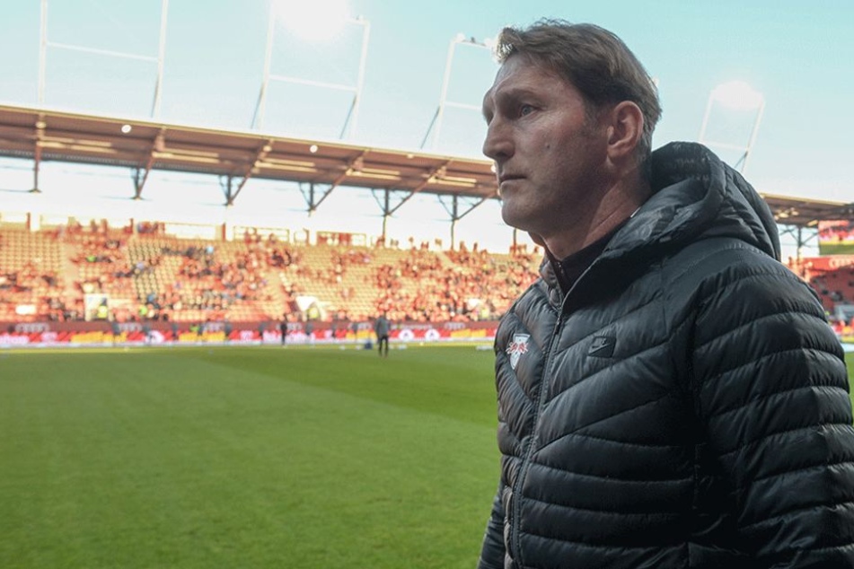 RB-Choach Ralph Hasenhüttl arbeitet jetzt mit seiner jungen Mannschaft die Niederlage beim Tabellenletzten auf.