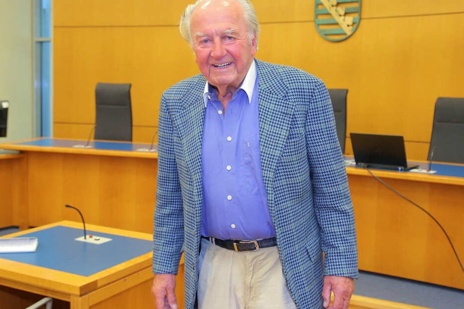 Johannes Gebbing Junior (88) hat die Beschwerde gegen die Nichtzulassung der Revision vor dem Bundesgerichtshof zurückgenommen.