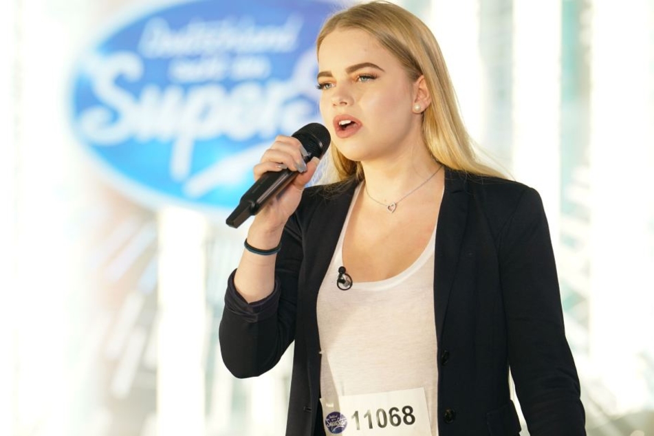Casting-Kandidatin Marah Hawelka (16) aus Sachsen katapultierte sich mit "Almost Lover" in den Recall.