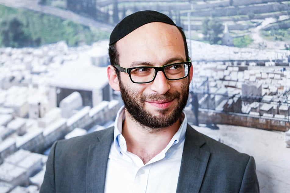 Der Dresdner Rabbiner Akiva Weingarten (34).