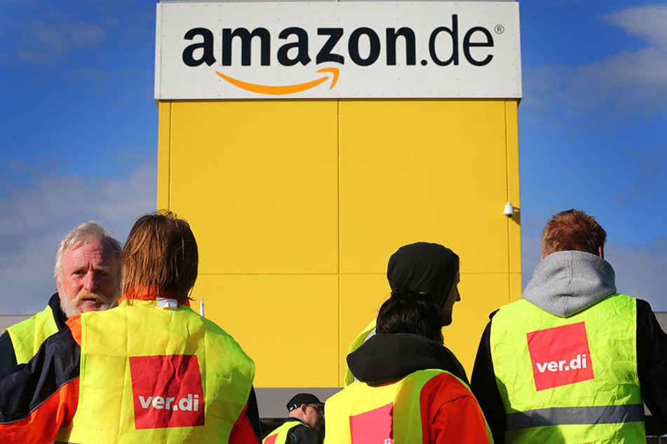 Die Mitarbeiter von Amazon Leipzig streikten am Freitag für bessere Löhne und Gesundheitsbedingungen am Arbeitsplatz.