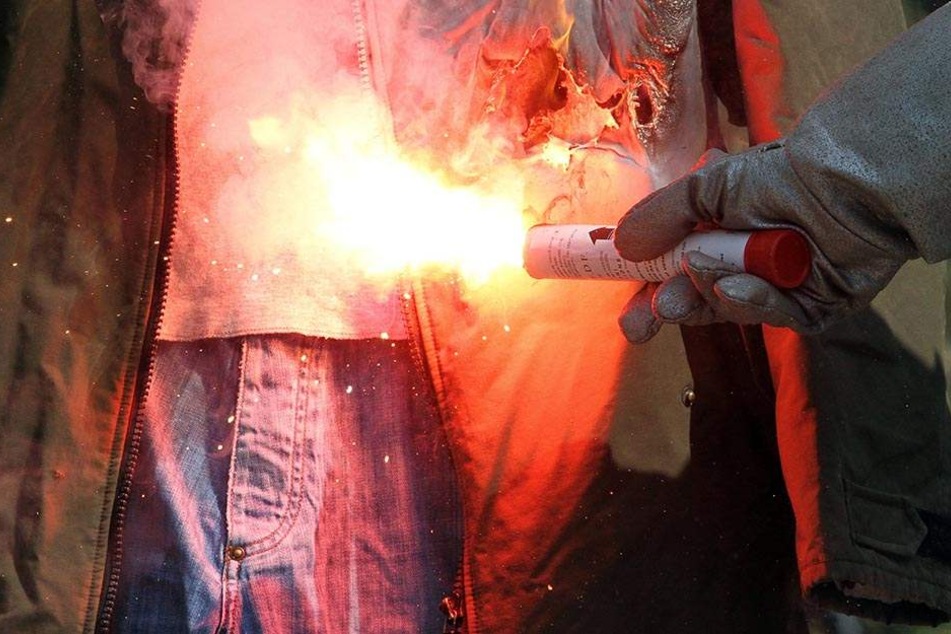 Illegale Pyrotechnik kostet Böller-Fans jedes Jahr Gliedmaßen und endet nicht selten tödlich. (Symbolbild)