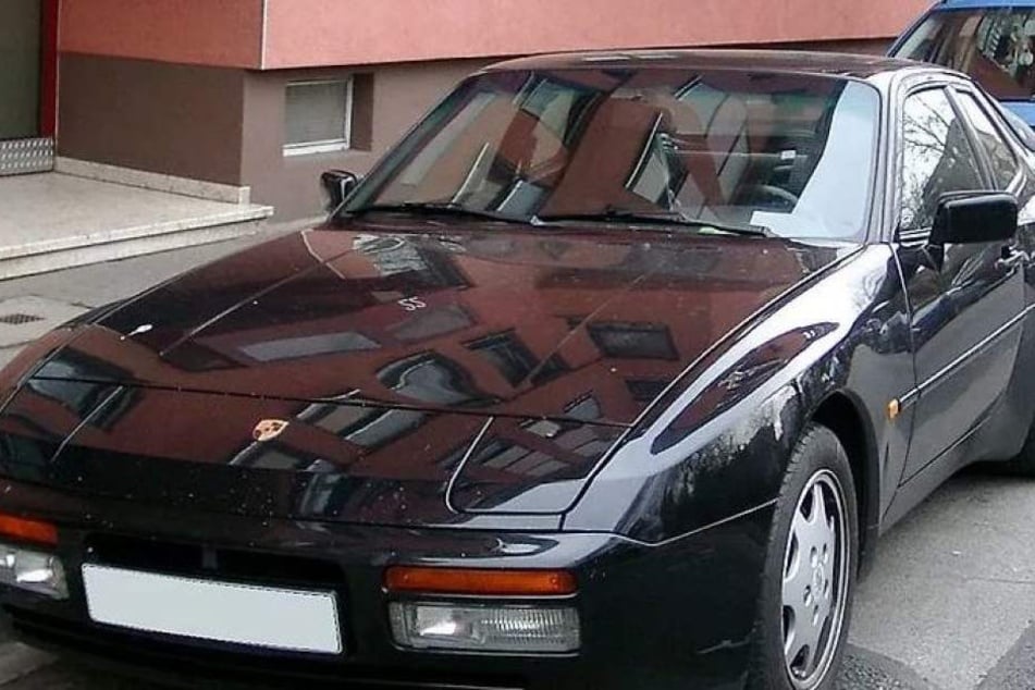Schicker, schwarzer Porsche 944. (Symbolbild)