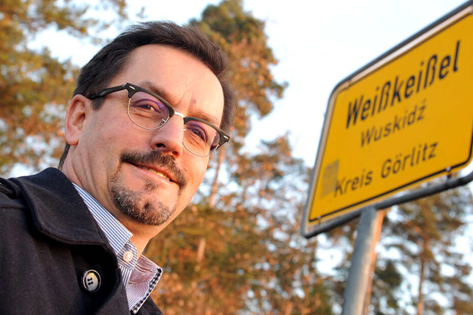Weißkeißels Bürgermeister Andreas Lysk (61, parteilos) fordert nun den Abschuss des Wolfes.