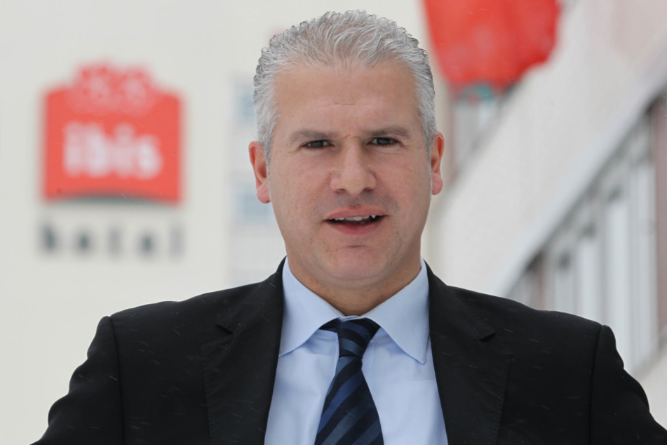 Antoni Knobloch (47), General Manager des „Ibis Hotel Dresden Zentrum“.