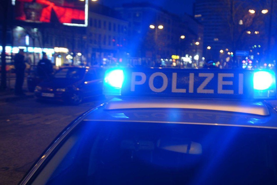 Als die Polizisten gegen 1.30 Uhr anrückten, fanden sie die betrunkene Frau. (Symbolbild)