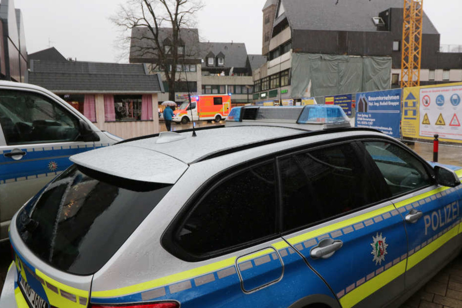 Polizei und Krankenwagen waren in Höxter im Einsatz.