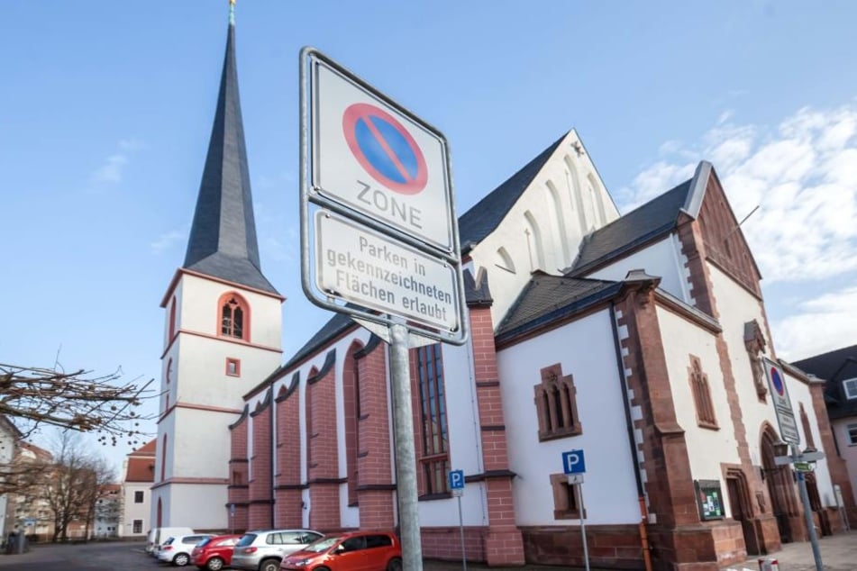 Zukünftig gibt es in Crimmitschau mehr Abstellmöglichkeiten mit Parkscheibe.