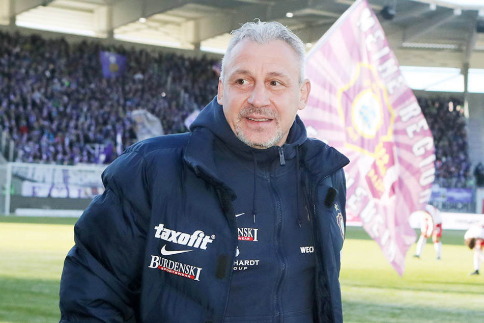 Trainer Pavel Dotchev hofft auf einen Sieg auf dem Betzenberg.