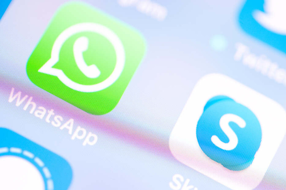 Es lohnt sich, das Betriebssystem regelmäßig zu updaten, um keine Probleme bei der WhatsApp-Nutzung zu haben.