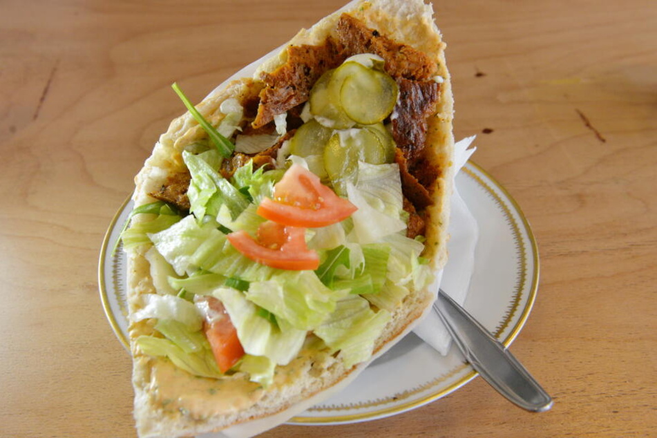 Die Döner im "Olive Tree" sind vielleicht ein bisschen teuerer, warten aber mit ungewöhnlichen Soßen auf.