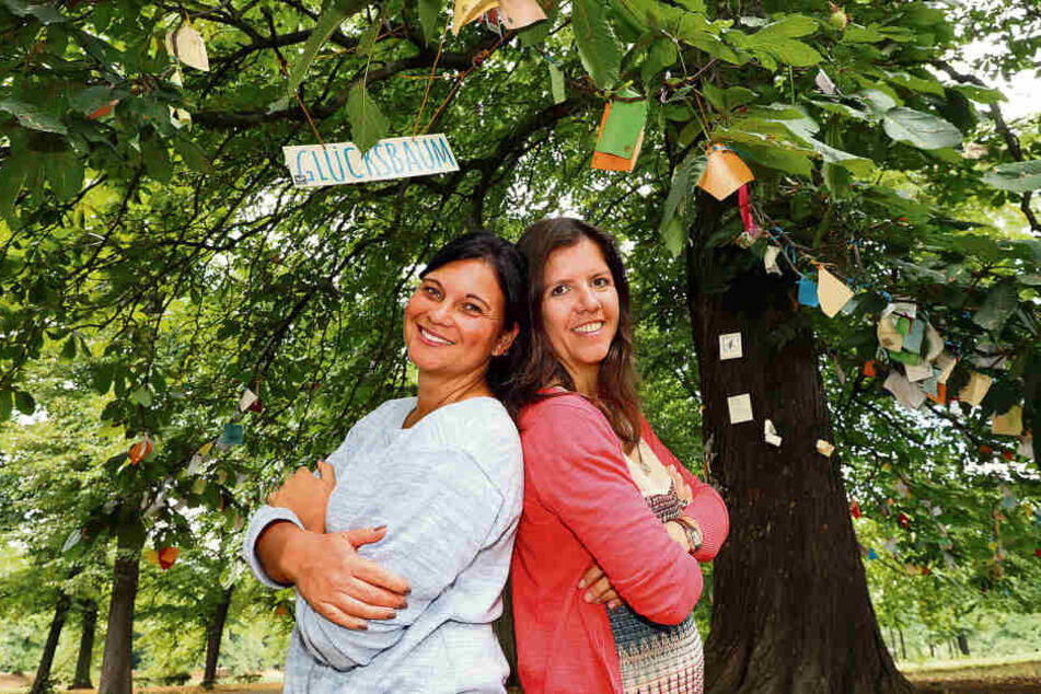 Katrin Gärtner und Julia Enoch engagieren sich beim Verein "Wolfsträne". Dort erfüllen sie Kinderwünsche - nicht nur vom Glücksbaum.