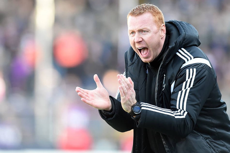 Kommt nun der Herforder Maik Walpurgis (43) als Retter der Arminia.
