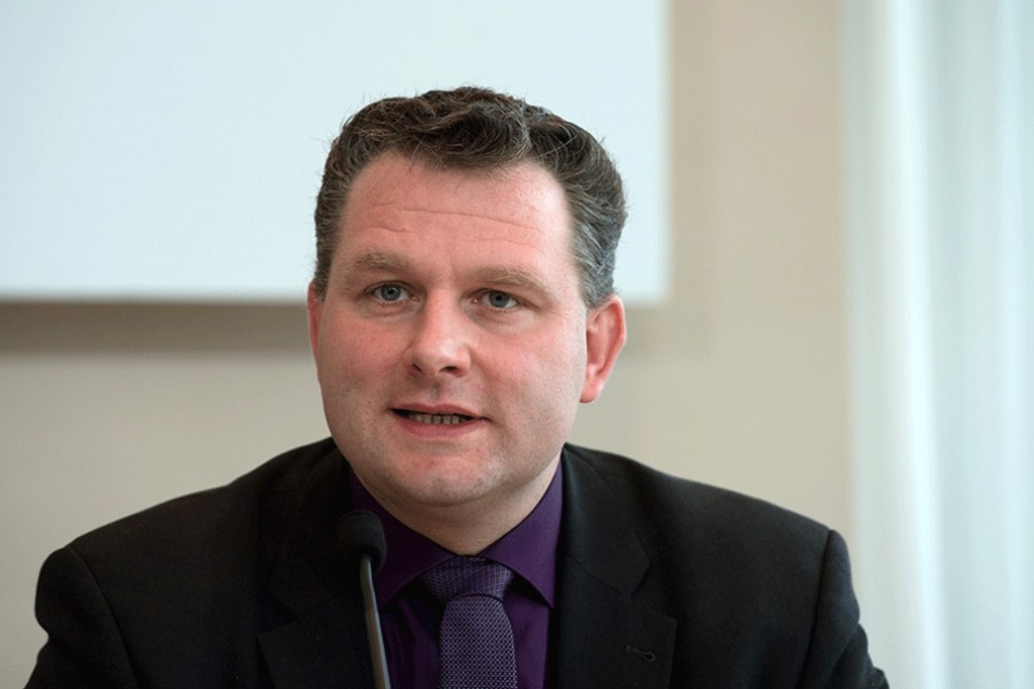 Christian Hartmann (42, CDU) könnte wegen einer Fahrt unter Alkoholeinfluss vor Gericht kommen.