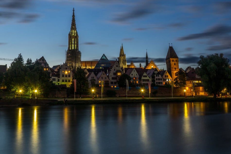 So idyllisch wie auf diesem Foto ist die Stimmung in Neu-Ulm derzeit wohl eher nicht. Befürworte rund Gegner des "Nuxit" stehen sich gegenüber.