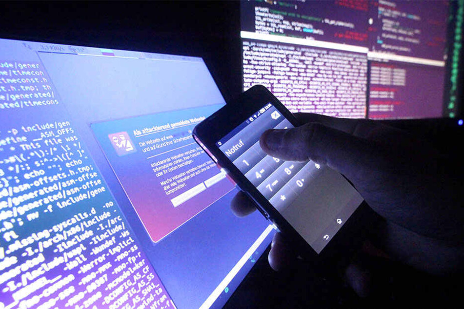 Kriminalität nimmt im Internet immer mehr zu. Seit Ende letzten Jahres sind deshalb Cyber-Polizisten bei der sächsischen Polizei im Einsatz. (Symbolbild)