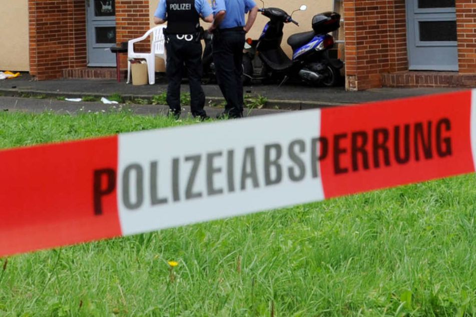 Die Bluttat ereignete sich im vergangenen Jahr. Nun steht der Ehemann vor Gericht (Symbolbild).