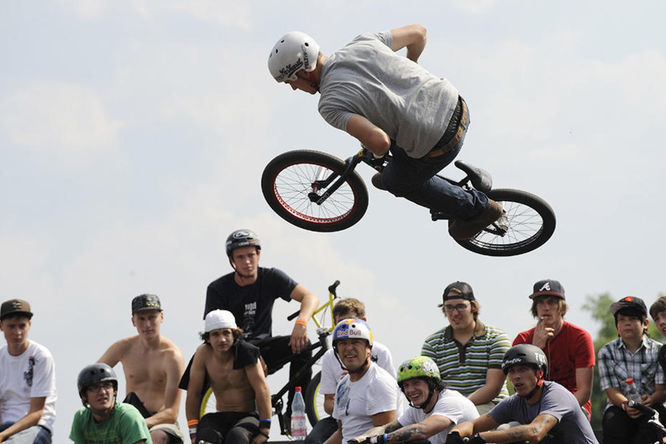 Im Rahmen der deutschen BMX Meisterschaft trainierten Sportler 2008 im Mellowpark.