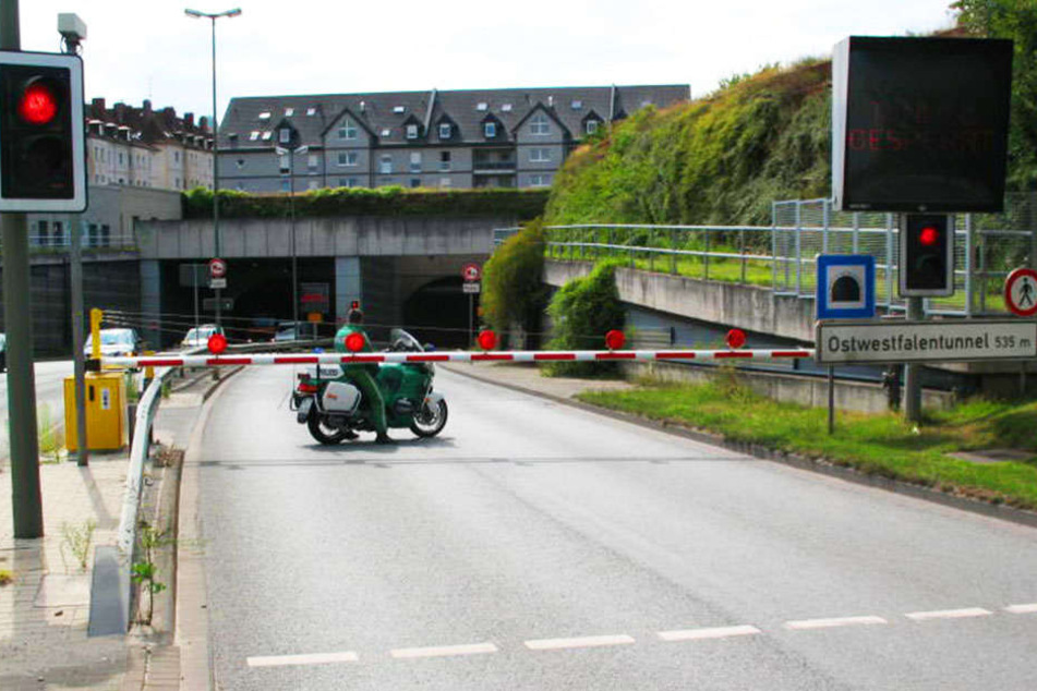 Schranke zu am Ostwestfalentunnel.