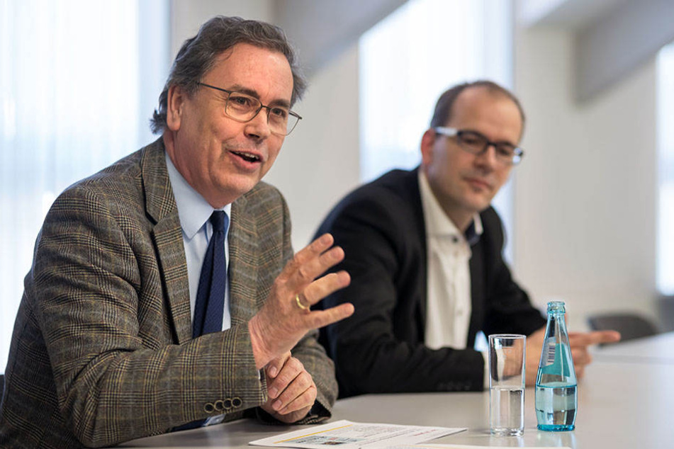 Volksbank-Chef Gunnar Bertram (54) und CWE-Geschäftsführer Sören Uhle (42, v.l.) stellten ihre Pläne fürs Chemnitzer City-Management vor.