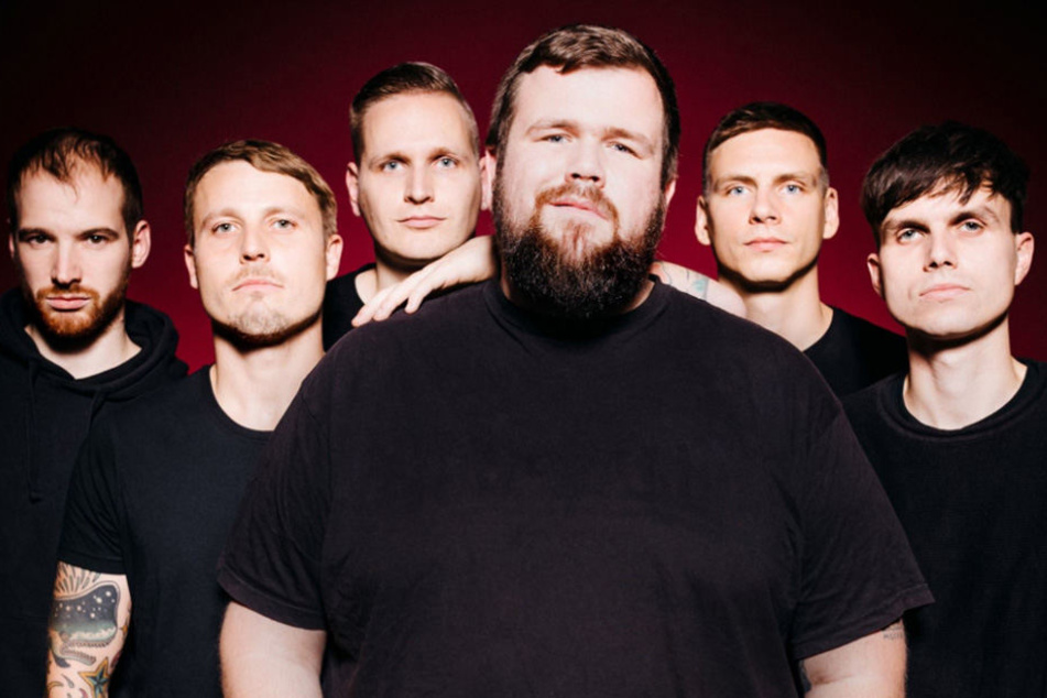 Feine Sahne Fischfilet kommen für ein Zusatzkonzert im Juli auf die Leipziger Parkbühne.