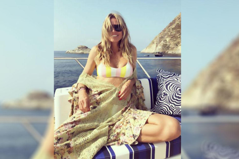 Versteckt Heidi Klum etwa einen Babybauch?