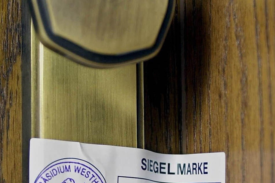 Die Tür zum Zimmer von Mullham D. (25) bleibt versiegelt. (Symbolbild).