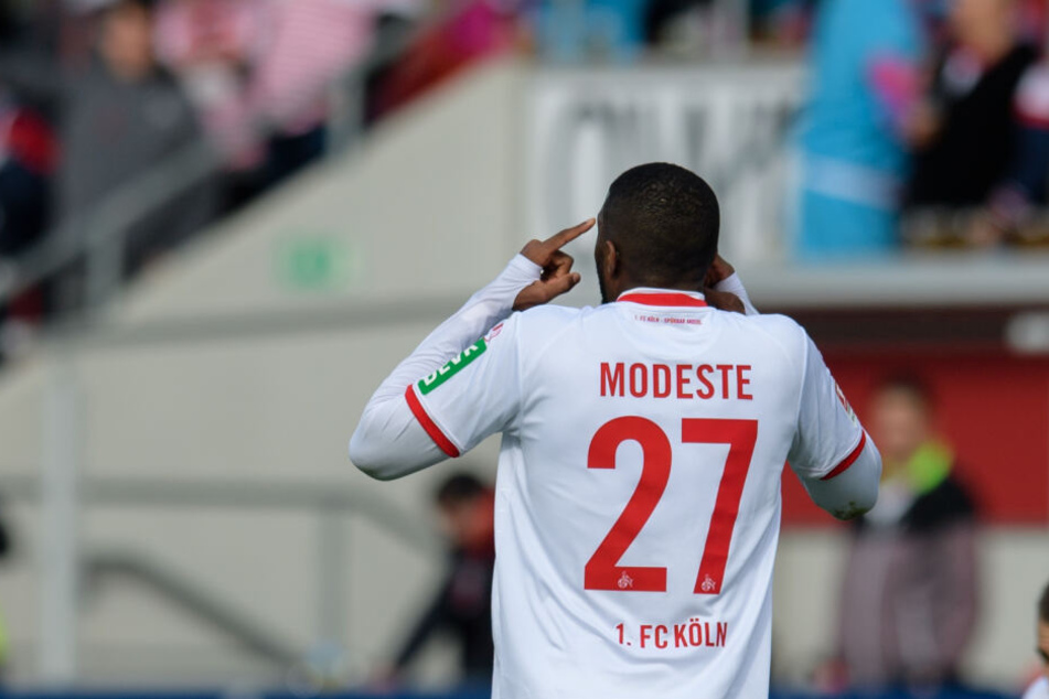 Anthony Modeste jubelt über seinen Treffer zum 0:1.