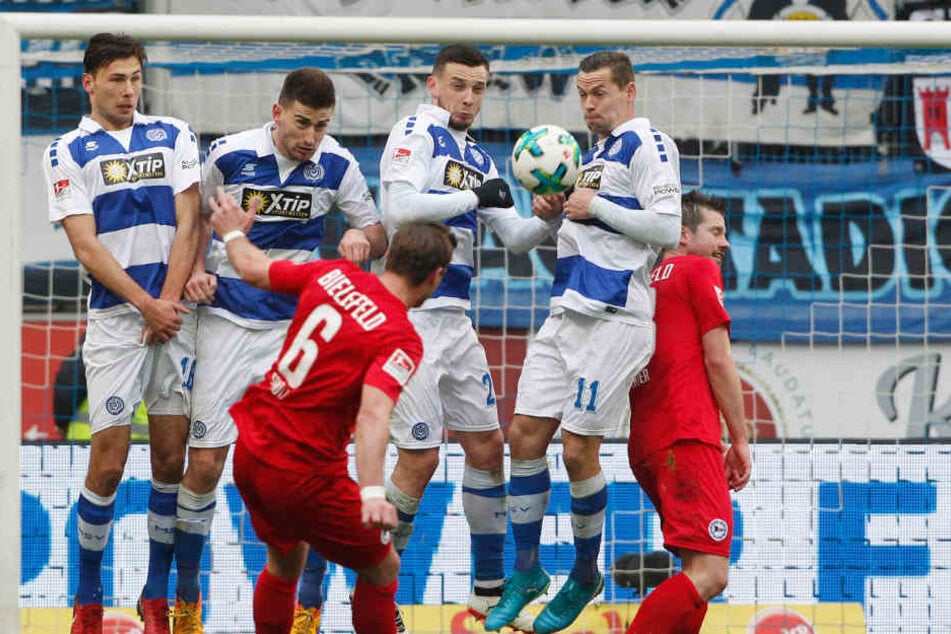 Tom Schütz traf sehenswert zur 1:0-Führung gegen den MSV Duisburg.