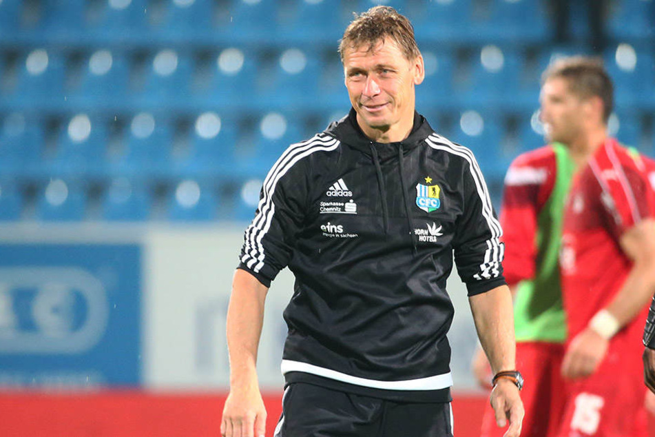 Trainer Sven Köhler appelliert an die Tugenden seiner Spieler.