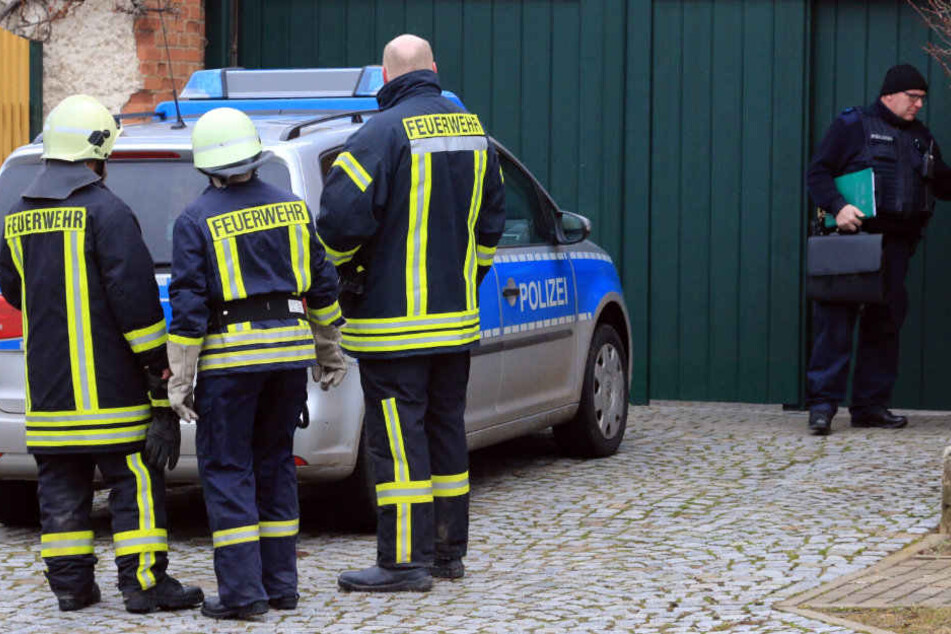 Feuerwehrmänner fanden bei dem Brand die Leiche des Mannes.